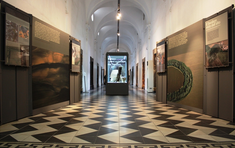 interno corridoio espositivo MAT